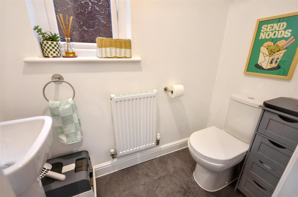 Cloakroom / Utility