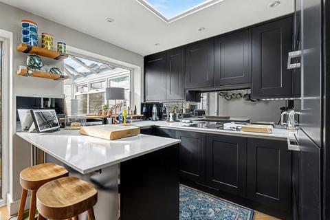 4 bedroom terraced house for sale, Grange Road, Gillingham ME7