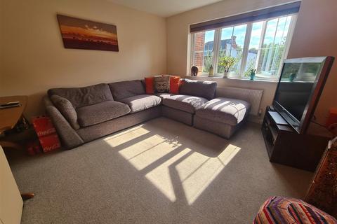 1 bedroom flat for sale, Spencer Close, Aldershot