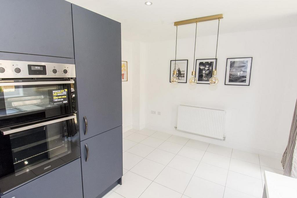 Kitchen/breakfast Room Photo Two