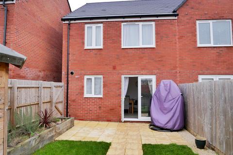 3 bedroom semi-detached house for sale, Brook Close, Lyneham