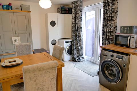 3 bedroom semi-detached house for sale, Brook Close, Lyneham