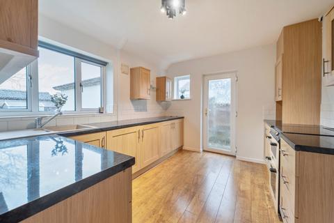 undefined, Puxley Road, Deanshanger, Milton Keynes, Northamptonshire, MK19