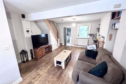 2 bedroom end of terrace house for sale, Carisbrooke Road, Newport