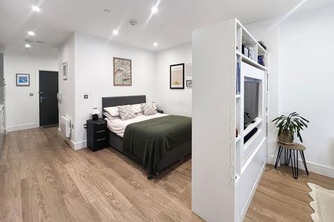 undefined, South Street, Romford RM1