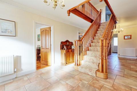 5 bedroom detached house for sale, Mill Road, Burnham-on-crouch CM0