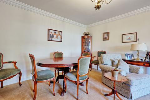 5 bedroom detached house for sale, Mill Road, Burnham-on-crouch CM0