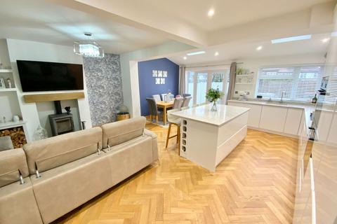 undefined, Kemelstowe Crescent, Halesowen B63