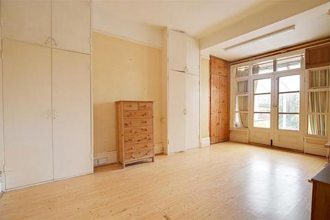 2 bedroom flat for sale, Sea Road, Bexhill-On-Sea