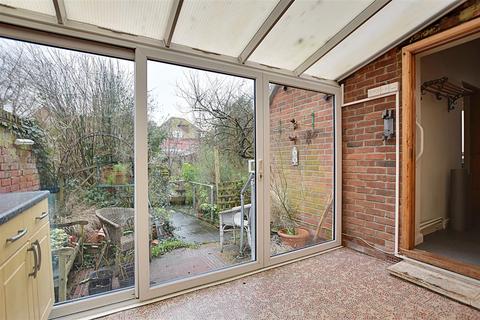 2 bedroom flat for sale, Sea Road, Bexhill-On-Sea