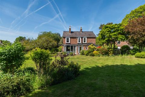 4 bedroom detached house for sale, Holme Street, Tarvin