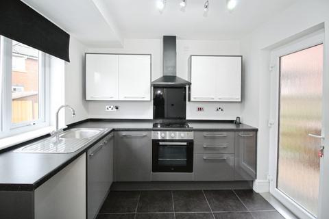3 bedroom semi-detached house to rent, Pembroke Place, Lancashire PR7