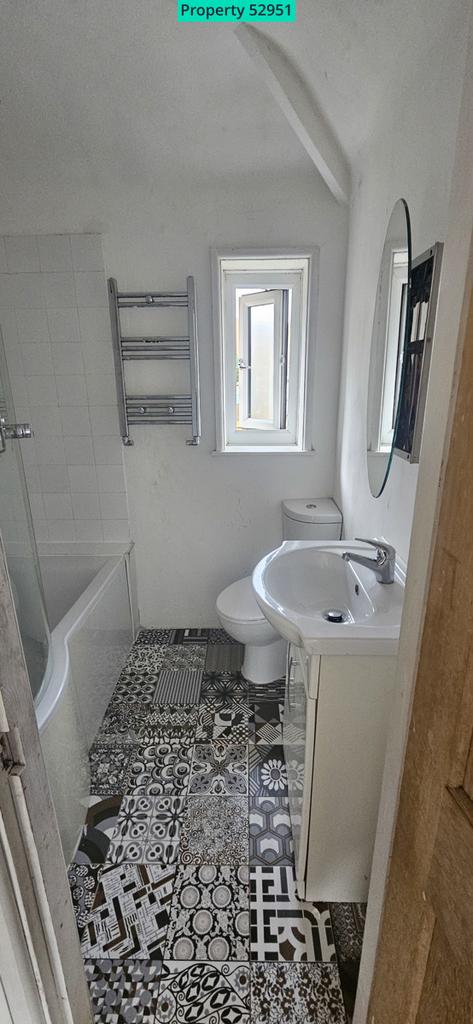Bathroom &amp; Toilet A1