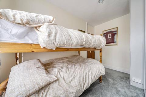 2 bedroom flat to rent, Renforth Street, Rotherhithe, London, SE16