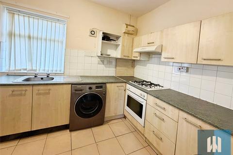 3 bedroom terraced house to rent, Highroadwell Lane, Highroadwell, Halifax, HX2