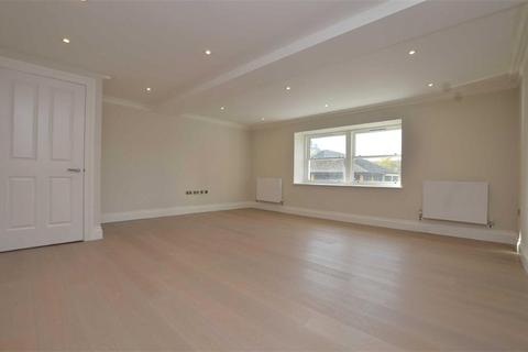 2 bedroom apartment to rent, Bridgeman Road, Teddington
