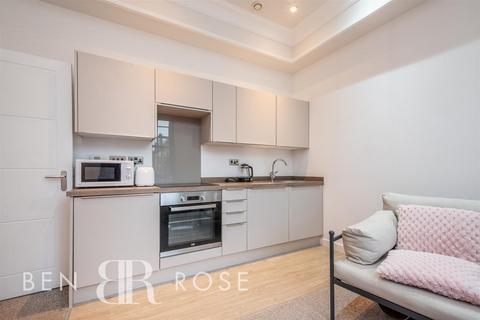 1 bedroom flat to rent, Park Road, Chorley