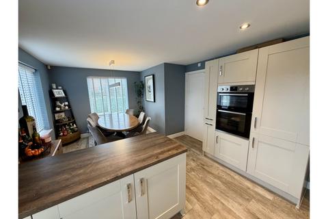 4 bedroom detached house for sale, Sabrina Crescent, Worcester, WR5