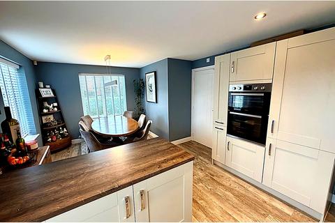 undefined, Sabrina Crescent, Worcester, WR5