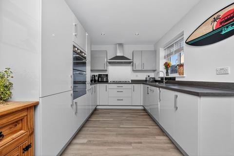 4 bedroom detached house for sale, Gresley Way, Droitwich, WR9