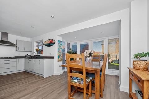 4 bedroom detached house for sale, Gresley Way, Droitwich, WR9
