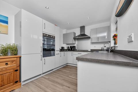 4 bedroom detached house for sale, Gresley Way, Droitwich, WR9