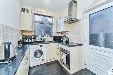 3 bedroom semi-detached house for sale, Lynton Avenue, West Bromwich, B71