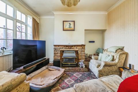 undefined, Wollaton Road, Nottingham, NG8