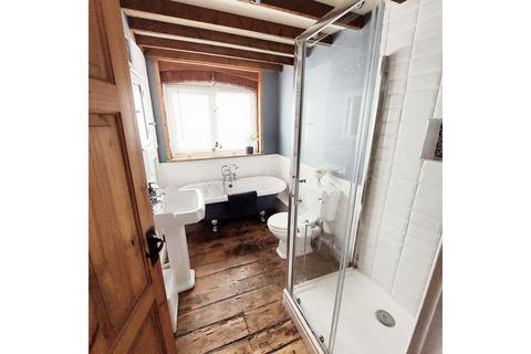 2 bedroom terraced house for sale, Walnut Road, Torquay, TQ2