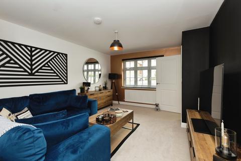 undefined, Honeysuckle Avenue, Cheltenham, GL53
