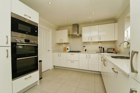 undefined, Saffron Grove, Worcester, WR8
