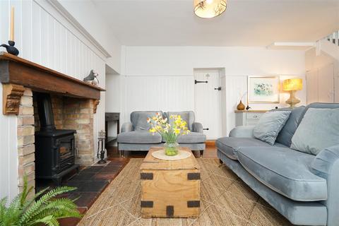 3 bedroom terraced house for sale, Market Street, Appledore