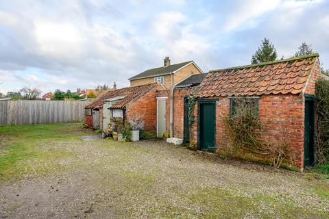 3 bedroom house for sale, Low Moorgate, Rillington, Malton