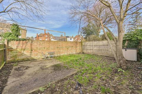 2 bedroom flat for sale, Barrow Road, Streatham, London, SW16