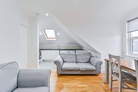 2 bedroom flat for sale, Barrow Road, Streatham, London, SW16