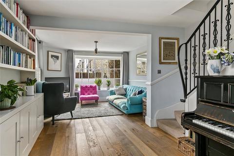undefined, Lion Road, Twickenham