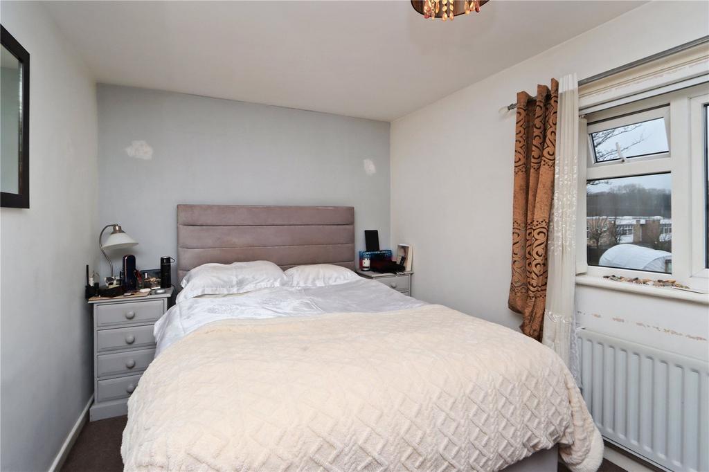 Bedroom 1 Pic 1