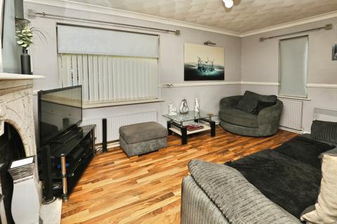undefined, Kinmel Close, Liverpool, L4