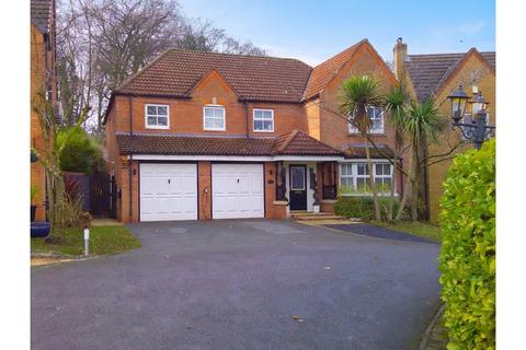 6 bedroom detached house for sale, Paddock Close, Mansfield, NG18