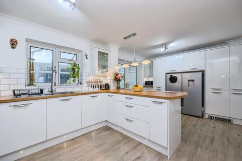4 bedroom detached house for sale, Bolingey Way, Nottingham, NG15