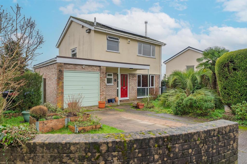 15a Warwick Close-4.jpg