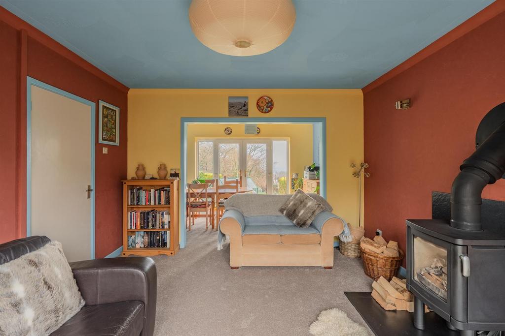 15a Warwick Close-23.jpg
