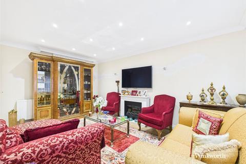 3 bedroom end of terrace house for sale, Sturgess Avenue, London NW4