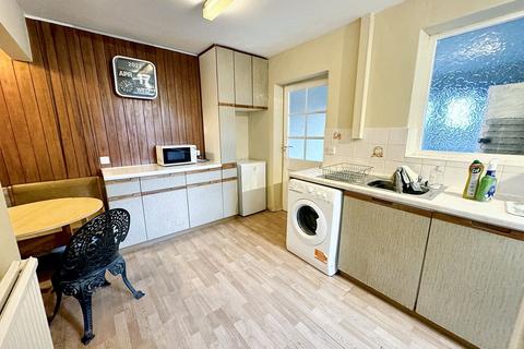 3 bedroom semi-detached house for sale, Farm Lane, Prestwich, M25