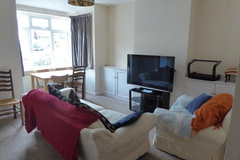 4 bedroom terraced house to rent, Blenheim Road, Reading, Berkshire