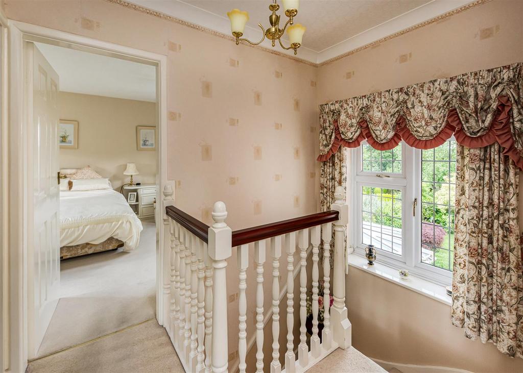 38 Cranford Road-landing.jpg