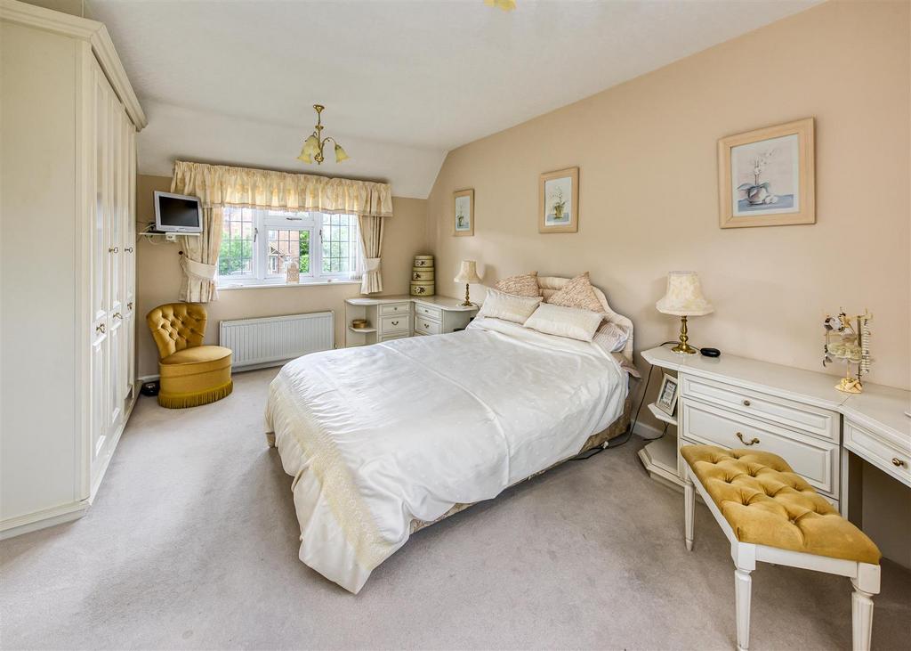 38 Cranford Road-bed1b.jpg