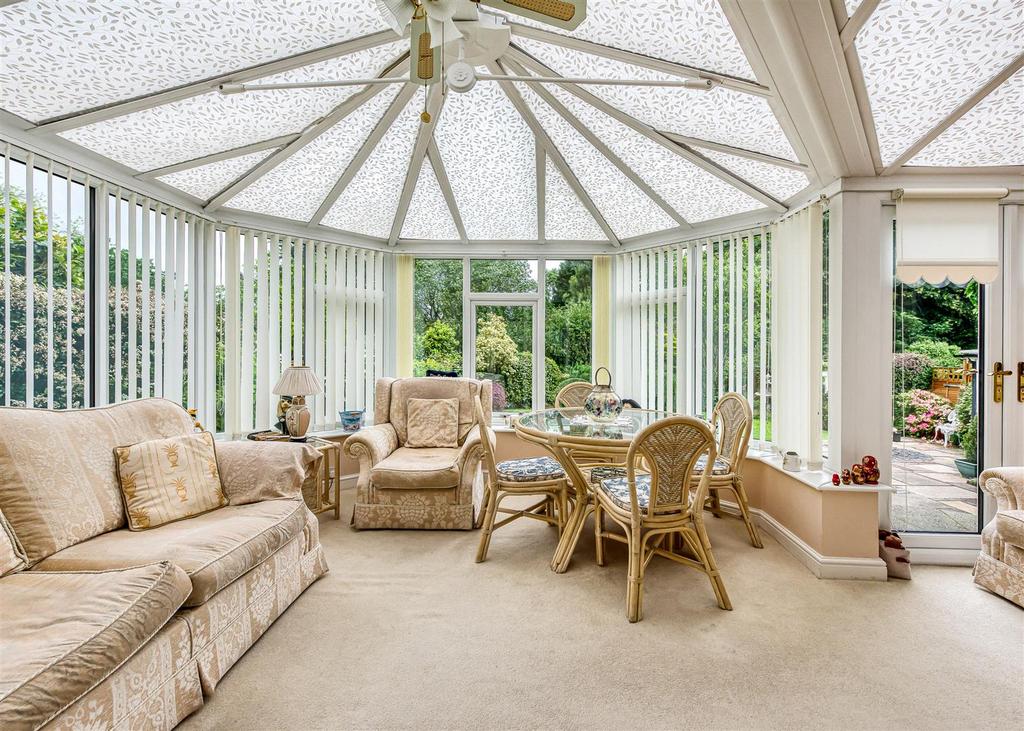 38 Cranford Road-conservatory.jpg