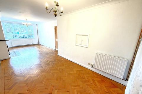 4 bedroom semi-detached house for sale, Chessholme Road, Ashford TW15