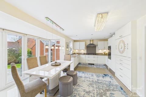 undefined, Threads Lane, Lace Hill, Buckingham, Buckinghamshire, MK18